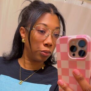 Meet your Posher, Brittanya